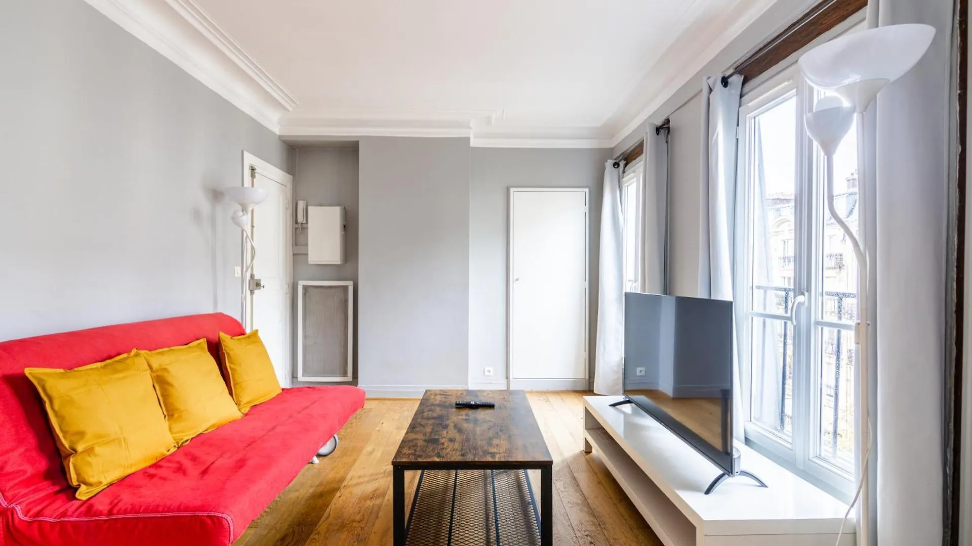 شقة Luxurious 2 Bedroom Tour Eiffel Bourdonnais Free Netflix *